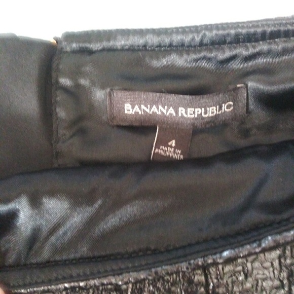 🌻🌻🌻Banana Republic Black Skirt size 4 {A13) - Picture 5 of 5